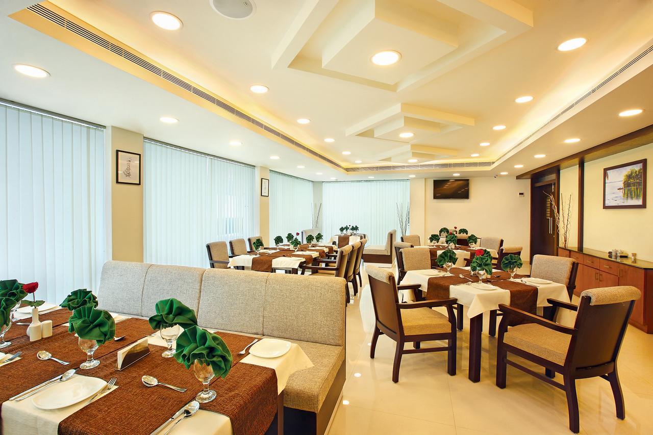 Joyees Residency Hotel Kottayam Ngoại thất bức ảnh